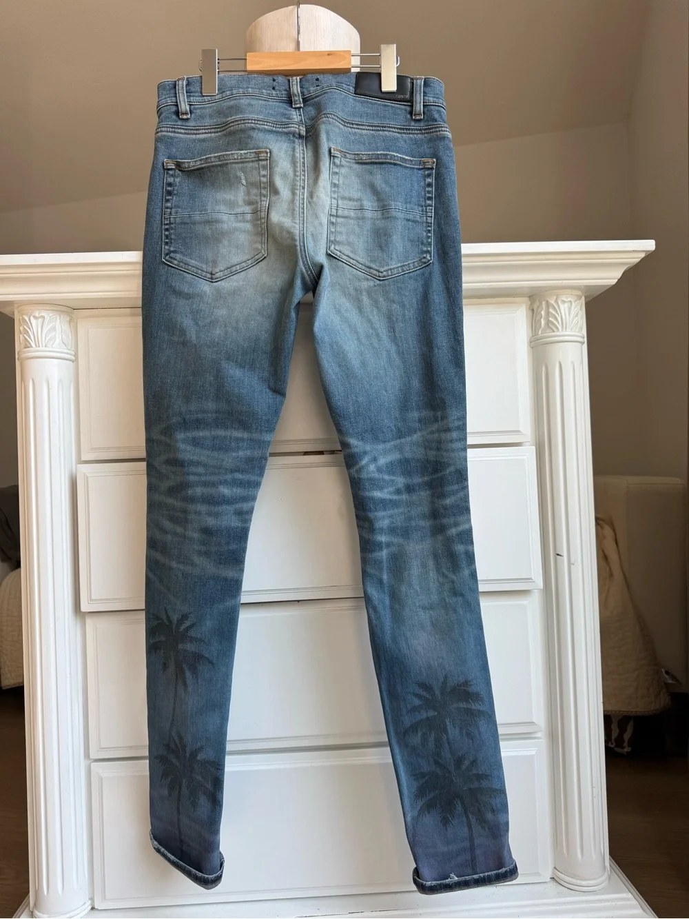 AMIRI Indigo Night Palm Thrasher Jeans Size 32
